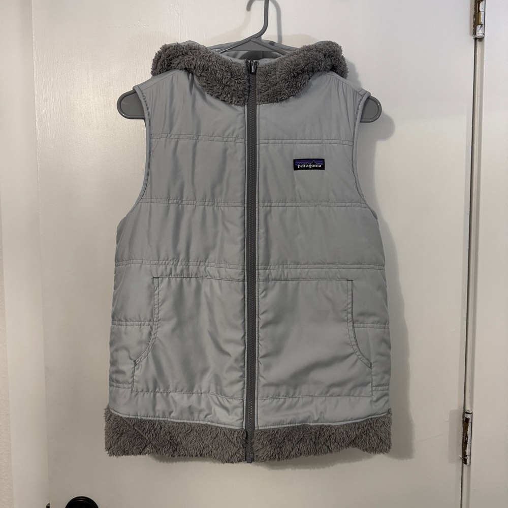 Patagonia Los Gatos reversible hooded vest